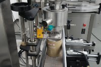 Machine de remplissage automatique de poudre à vis sans fin, remplisseur de poudre haute précision pour produits alimentaires