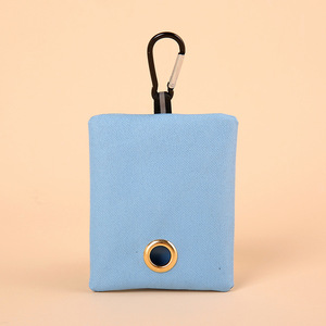 Dispensador Portátil Cuadrado Impermeable para Bolsas de Excrementos de Perro con Funda de Silicona, Cierre Abierto y Asa para Uso <span class=keywords><strong>en</strong></span> Exteriores - Product Image 6