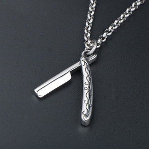 Collar Minimalista con Diseño de Navaja de Afeitar, Colgante de Acero Inoxidable, Accesorio de Moda para Hombre SP725 - Product Image 2