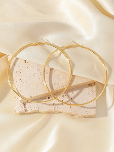 Boucles d'oreilles créoles hypoallergéniques en alliage plaqué or pour femme, fines, grandes, <span class=keywords><strong>de</strong></span> haute qualité, tendance, pour soirée 001 - Product Image 3