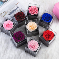 Vente en gros de boîtes à bijoux avec rose éternelle longue durée et collier en 100 langues pour la Saint-Valentin et Noël