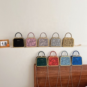 Bolso de mano de cuero PU mate 2026, bolsos pequeños cuadrados, carteras de verano, bolsos de hombro cruzados con asa superior para mujer - Product Image 2