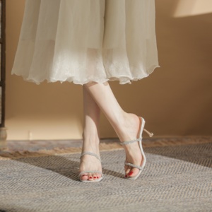 <span class=keywords><strong>Scarpe</strong></span> <span class=keywords><strong>da</strong></span> <span class=keywords><strong>Sposa</strong></span> <span class=keywords><strong>da</strong></span> Donna con <span class=keywords><strong>Tacco</strong></span> Alto e Punta Affusolata, Eleganti e Bellissime, alla Moda, Leggere, in Pelle e Raso con Strass - Product Image 2