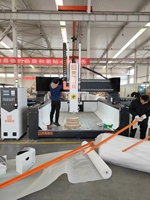 Máquina Fresadora CNC de 4 Ejes de Alta Precisión Rongchi RichAuto NC Studio PLC con Control Syntec