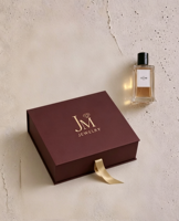 Boîte cadeau rigide de luxe bordeaux avec feuille d'or, doublure florale en velours noir, boîtes pliantes pour emballage de bijoux