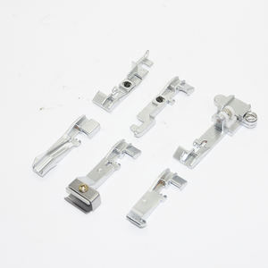 Juego de 6 <span class=keywords><strong>Prensatelas</strong></span> para Máquina de Coser <span class=keywords><strong>Overlock</strong></span>, Compatible con <span class=keywords><strong>Singer</strong></span> 14CG754 14SH654 14SH754 14HD854 14U555 14U557 - Product Image 2