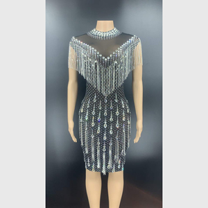 Vestidos de Baile Latino con Lentejuelas 3D Rectas Personalizadas MF, Crepé Natural, Sin Mangas, con Flecos, Cola, Sexy, para Club - Product Image 1