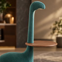 Table d'appoint dinosaure à long cou en tissu peluche sculptural pour enfants, présentoir de meubles, approvisionnement B2B en mobilier