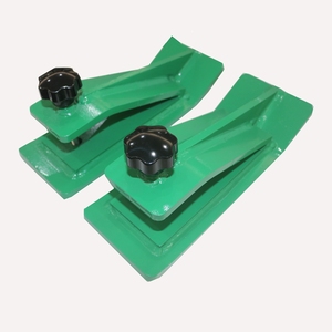 High Strength 2pcs Luanhui Ski Edge Tractor Bucket Protector with Gear Core Components for <b>Snow</b> Leaves Removal Green - Product Image 6