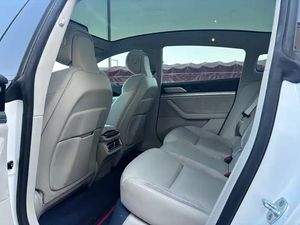 Voiture d'occasion Neta S 2022 2023 2024, prolongateur d'autonomie, électrique, propulsion arrière, finition haut de gamme - Product Image 4