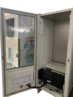 Armoire de distributeur automatique avec système de levage/ascenseur