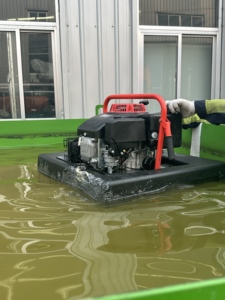 Bomba Contra Incendios Móvil Autocebante con Control Remoto para Operaciones de Rescate Acuático de Emergencia - Product Image 1