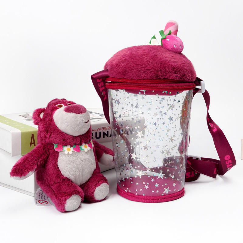 กระเป๋าสะพายข้างลายหมีสตรอว์เบอร์รี รุ่น Coco Cup - 60 ใบต่อกล่อง