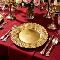 Assiettes de présentation de luxe dorées Wojia 13 pouces, revêtement poudré, motif nœud celtique en relief, bordure dentelle, pour réceptions de mariage et décoration de table de banquet