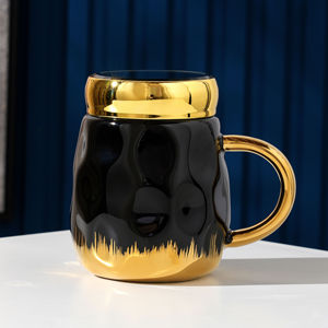 แก้วกาแฟเซรามิคแบบมีฝาปิดกระจก แก้วน้ำนมทองคำ ของขวัญแต่งงานบริษัท แก้วกาแฟเซรามิคแบบใช้ซ้ำได้ แก้วเก็บความร้อน - Product Image 3