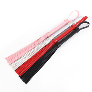 แส้หนังสองด้านสำหรับผู้ใหญ่ อุปกรณ์ฝึกซ้อม BDSM สีสันสดใส 1654654 - Product Image 1