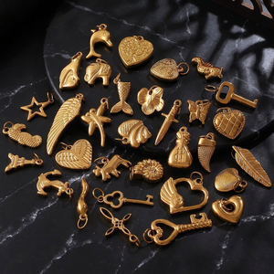 Elementos Eternos Dorados |   Dijes de iconos de doble cara para la creación de joyas DIY |   Colgante Marítimo de Acero Inoxidable Chapado en Oro PVD de 18K - Product Image 1