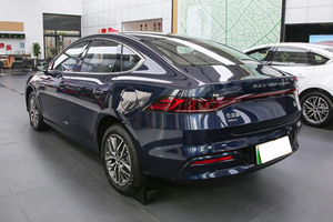 Oferta Limitada: BYD Qin Plus DM-i Honor 2025 Híbrido Enchufable de Cuatro Puertas y Cinco Asientos, Motor de 185 km/h, Autonomía de 55 km, Precio Bajo - Product Image 4