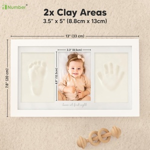 Regalo esclusivo per neonati in legno con impronta e impronta, cornice per foto per neonati e ragazzi - Product Image 2