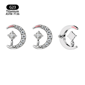 Boucles d'oreilles en titane en forme de lune G23 incrustées de zircon pour piercing du cartilage de l'oreille - Product Image 4