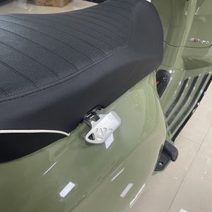 Accesorios de motocicleta cubierta de reposabrazos trasero de aluminio pasamanos de pasajero para VESPA SPRINT PRIMAVERA GTS GTV - Product Image 4