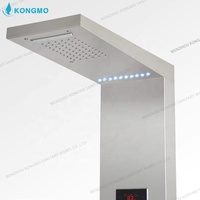 Lumière ambiante Affichage numérique de la température à LED Support de sol à triple poignée Système de panneau de douche à fonctions multiples Mur de villa brossé