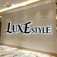 Conception de panneau personnalisé, enseigne murale LED intérieure, logo en métal doré rétroéclairé pour la décoration de salon de beauté SPA