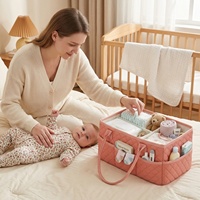Organisateur de couches pour bébé imperméable et grand format, sac à couches matelassé portable avec poignées en cuir PU pour les essentiels de bébé