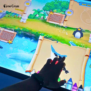 Système mural interactif de projection immersive pour parc d'attractions avec écran tactile, affichage HD, jeux de dessin multijoueurs et jeux de dessin dynamiques - Product Image 5