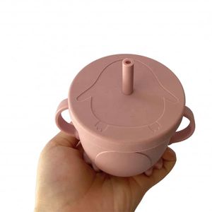 Gobelets en silicone personnalisés avec logo pour enfants, motifs adorables, couvercles anti-déversement, sans BPA, réutilisables, avec poignée pour l'apprentissage de la boisson des tout-petits - Product Image 3