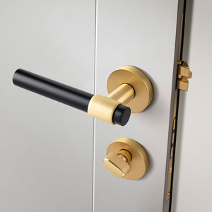 Poignée de porte silencieuse en laiton doré brillant de luxe, vente en gros d'usine, levier intérieur silencieux pour projets hôteliers <span class=keywords><strong>et</strong></span> commerciaux - Product Image 3
