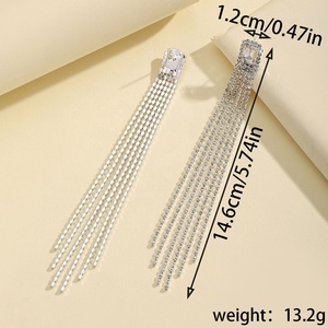 Boucles d'oreilles géométriques à pampilles en cristal de cuivre et strass, élégantes et haut de gamme, style européen et américain, tendance - Product Image 2