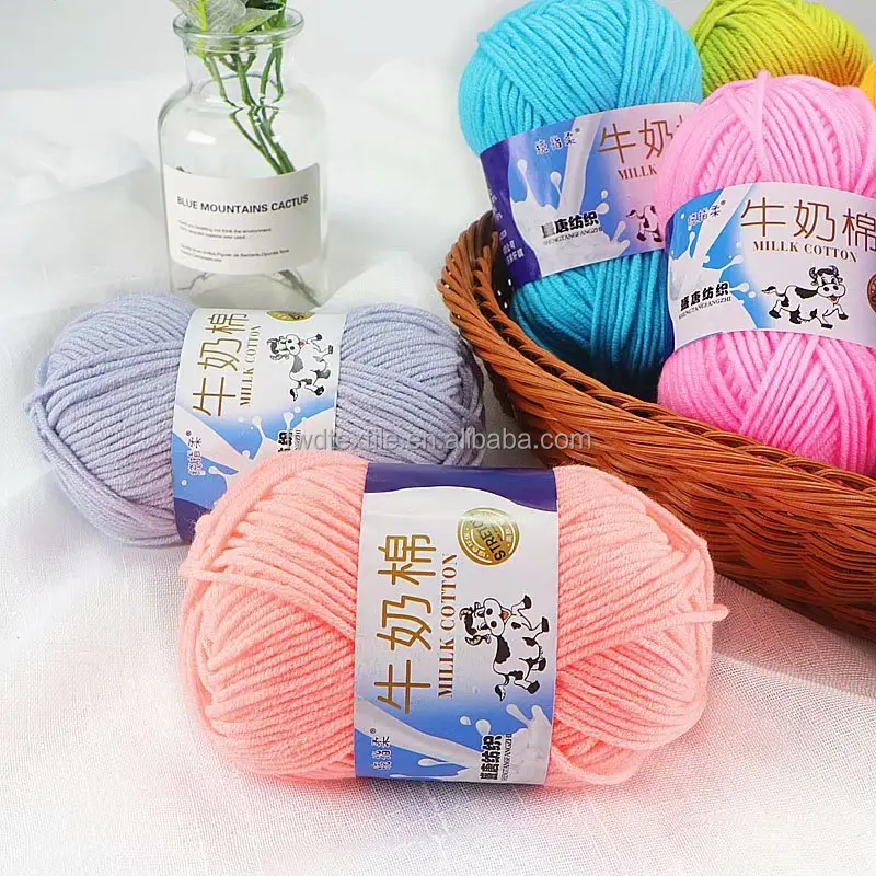 Populer berbagai warna sampel gratis benang rajutan wol lembut benang katun susu tebal untuk Crochet