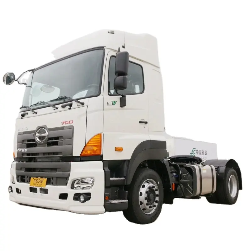 Hino 700 4x2 6x4 tractor truck Traction head tractor