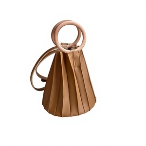 Bolso de Hombro Cruzado de Diseño Plisado Abierto para Mujer, Nuevo Estilo, Asa Rígida, Moda Occidental, Tanjing - Product Image 1