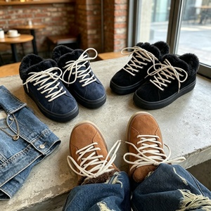 Zapatos casuales de gamuza para hombre, forrados con forro polar cálido, con cordones, estilo retro, suela gruesa, para caminar por la calle. - Product Image 1
