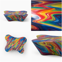 Table basse moderne en résine à finition mate, motif papier arc-en-ciel, forme irrégulière, socle en FRP, personnalisable