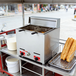 Industrial Gas <strong>Fryer</strong> Single Cylinder 2 Sieve 27L Capacity | LPG Commercial <strong>Fryer</strong> Floor Standing for Fast Food / Chips - Product Image 3
