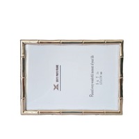 Cadre photo moderne en métal doré clair, décoration douce pour pièce témoin, ornement de table