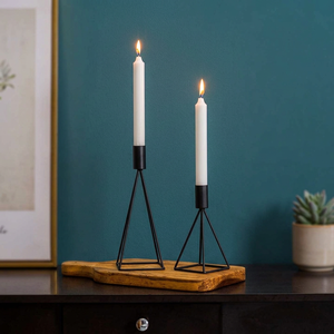 Juego de 2 Portavelas Modernos de Hierro Hechos a Mano, Duraderos, Elegantes, Minimalistas, Negros, Decoración Navideña para el Hogar, para Mesa - Product Image 4
