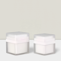 15g 30g 50g pots de pompe airless givrés clairs cosmétiques carrés de luxe uniques pour la crème hydratante de visage