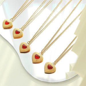 Juego de Joyería de Acero Inoxidable con Baño de Oro PVD de 18K, Resistente al Agua, Único, <span class=keywords><strong>Nunca</strong></span> se Desvanece, Collar con Colgante en Forma de Corazón, Aretes - Product Image 2