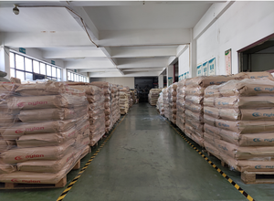 Alternative de prix d'usine de mélange maître en nylon PA12 de haute qualité au matériau de moulage de qualité P302 TL/P40 TL - Product Image 5