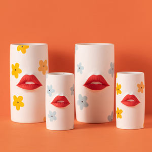 Jarrón de Cerámica con Diseño Creativo de Labios Rojos, Pintado a Mano, para Decoración de Hotel, Hogar u Oficina - Product Image 3