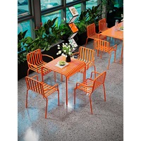 Ensemble de table et de chaises à manger en métal sur mesure |   Meubles de restaurant modernes pour l'extérieur et l'intérieur, pour café, terrasse et bar
