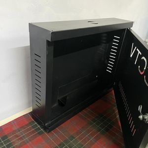 Fabrika doğrudan 19 inç açık ağ su geçirmez kılıf CCTV Metal zayıf akım izleme kutusu multimedya serisi stokta - Product Image 2