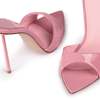 Mules 2026 en cuir verni vert laminé à bout pointu et talon aiguille métallique pour femme – Chaussures d'été
