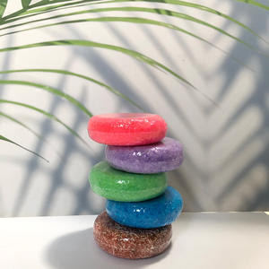 Jabón en Barra <span class=keywords><strong>de</strong></span> hierbas hecho a mano Super Factory opción OEM Polygonum Multiflorum jengibre algas lavanda <span class=keywords><strong>menta</strong></span> <span class=keywords><strong>Aloe</strong></span> <span class=keywords><strong>Vera</strong></span> champú jabones - Product Image 1