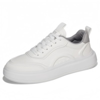 Nouvelles chaussures en cuir décontractées légères pour hommes printemps-automne, baskets multifonctionnelles de sport pour hommes, chaussures blanches