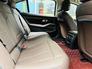 <span class=keywords><strong>BMW</strong></span> <span class=keywords><strong>Serie</strong></span> <span class=keywords><strong>3</strong></span> <span class=keywords><strong>2023</strong></span> 325Li M Sport Night Edition Usado, Listo para Exportación a Granel, con un <span class=keywords><strong>Precio</strong></span> Inmejorable para Compradores Globales - Product Image 2